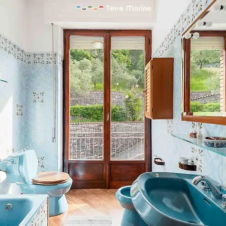 La Perla Sul Golfo, Terre Marine