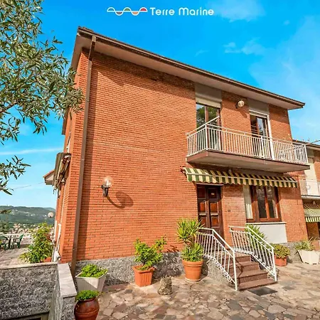 La Perla Sul Golfo, Terre Marine